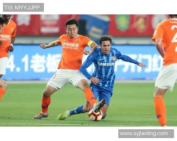 武汉卓尔迎战江苏队全力争胜展现球队实力与拼搏精神